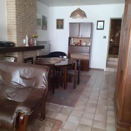 House Near The Sea בית אירוח דה פאן