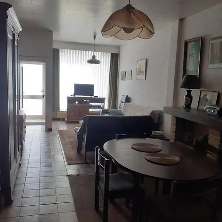בית אירוח House Near The Sea *